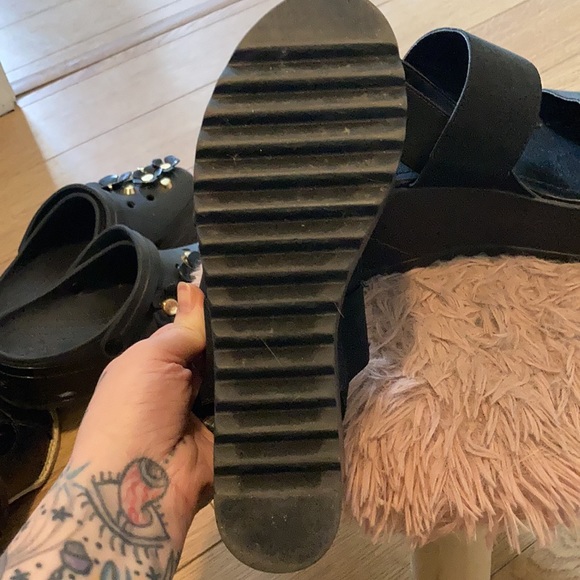 Platform sandals - Picture 3 of 3